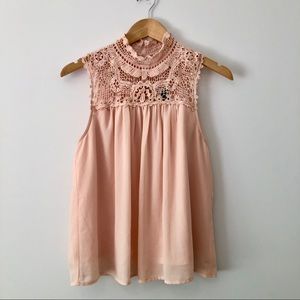 Forever 21 pink lace crotchet flowy blouse